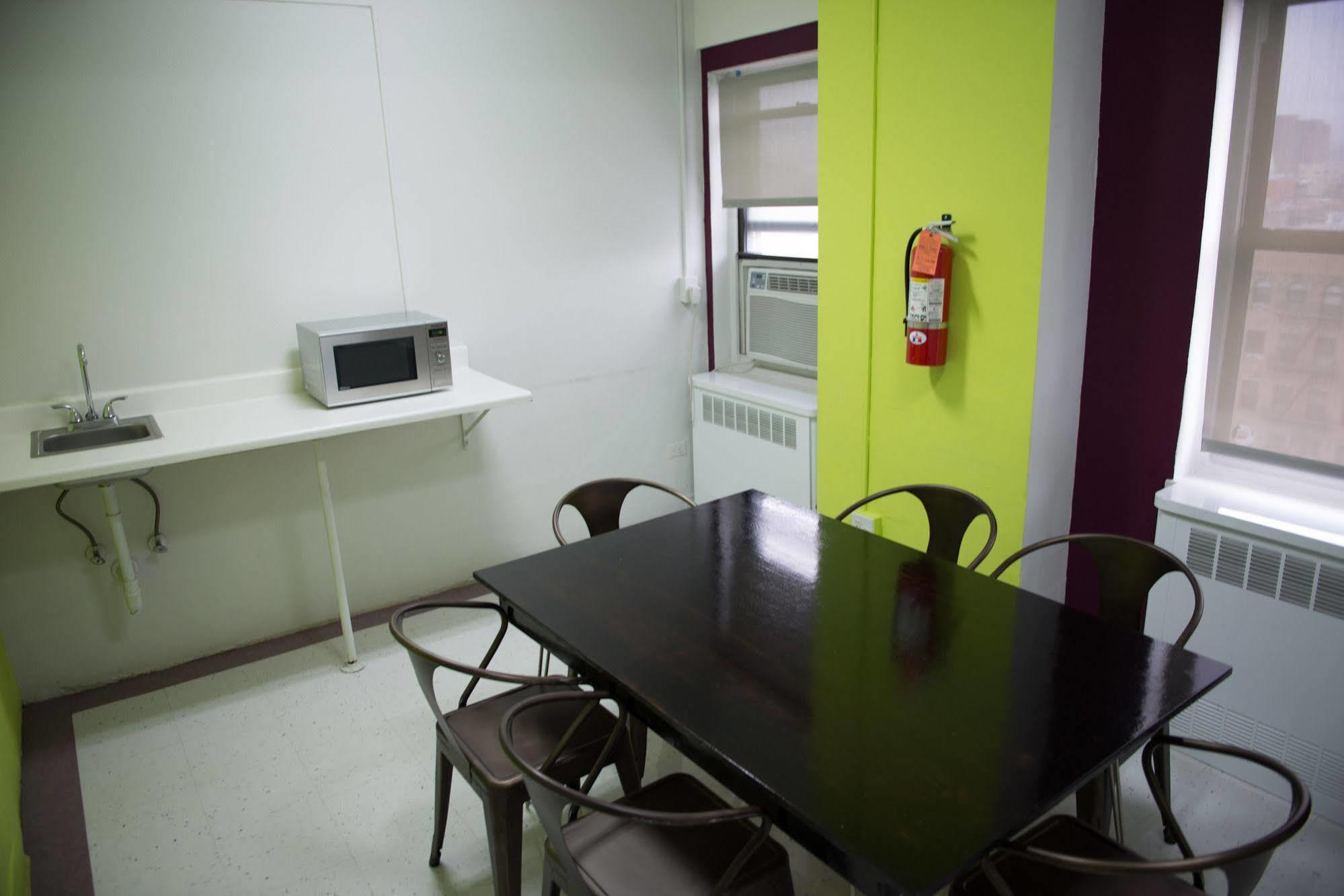 Harlem Ymca Hostel นิวยอร์ก ภายนอก รูปภาพ